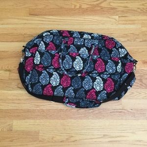 Vera Bradley grand weekender NWOT